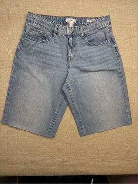 Forever 21 Light Blue Denim Bermuda Shorts ~ Low Rise 90’s Fit